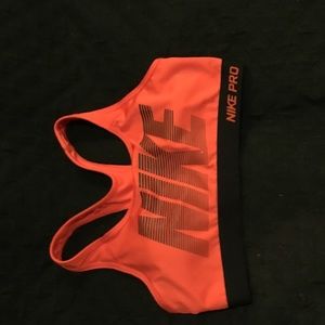 Medium NIKE sports bra